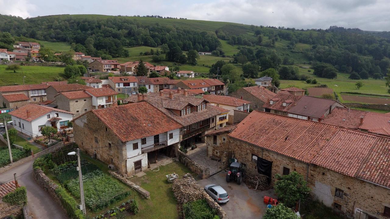 Apartamentos Rurales Pedredo Arenas de Iguña Esterno foto